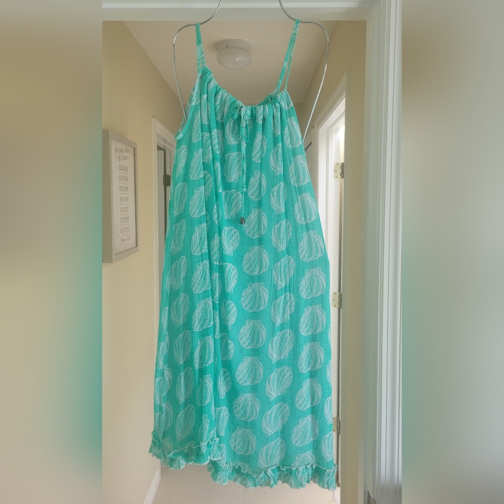 Flowy and stylish shell dress